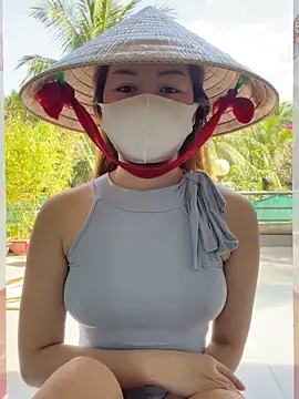 Snapshot of BabyThree_ chatting on November 28, 2025, 6:46 am BabyThree online show from November 28, 2025, 6:46 am