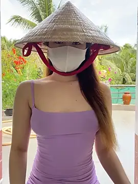 Snapshot of BabyThree_ chatting on November 3, 2025, 7:46 am BabyThree online show from November 3, 2025, 7:46 am