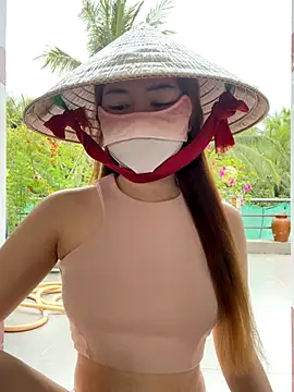 Snapshot of BabyThree_ chatting on October 21, 2025, 7:52 am BabyThree online show from October 21, 2025, 7:52 am