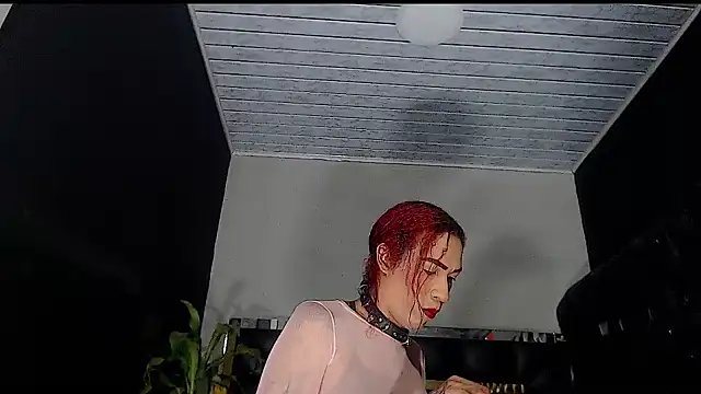 Snapshot of Kitie_Petarda chatting on October 22, 2025, 7:46 pm Kitie Petarda online show from October 22, 2025, 7:46 pm