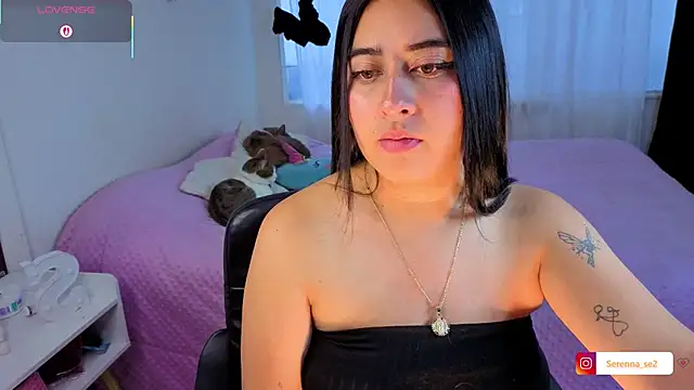 Snapshot of serenna_se chatting on December 1, 2025, 10:21 pm serenna se online show from December 1, 2025, 10:21 pm