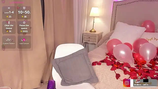 serenna se online show from February 14, 2025, 11:20 pm