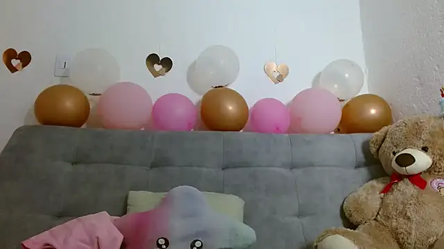 Baby Lovehot 1 online show from July 3, 2026, 1:28 pm