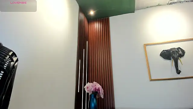 Snapshot of Zayda_1 chatting on October 20, 2025, 7:03 pm Zayda 1 online show from October 20, 2025, 7:03 pm