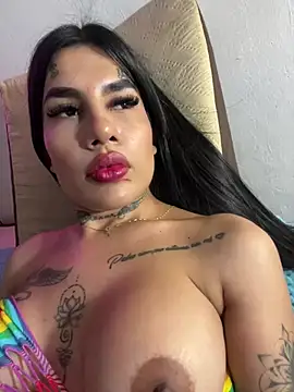 saragill323 online show from March 21, 2025, 10:39 pm