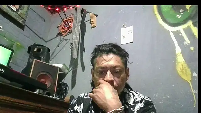 Snapshot of xhangodelictech chatting on December 17, 2025, 11:54 pm xhangodelictech online show from December 17, 2025, 11:54 pm