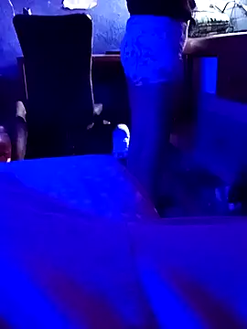 Snapshot of xhangodelictech chatting on October 25, 2025, 11:27 pm xhangodelictech online show from October 25, 2025, 11:27 pm