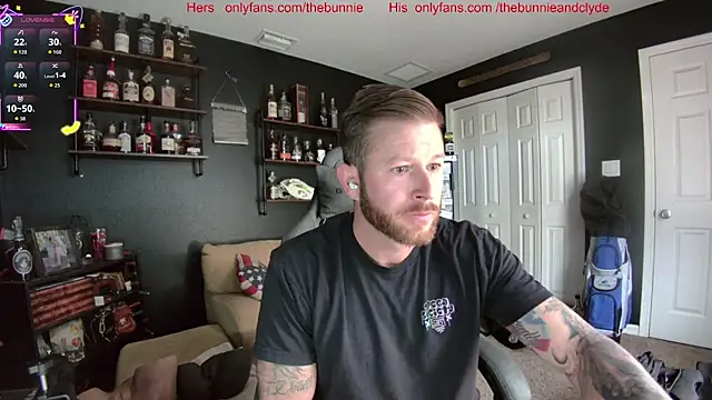 Snapshot of chillinthemosttt chatting on October 29, 2025, 3:11 pm chillinthemosttt online show from October 29, 2025, 3:11 pm