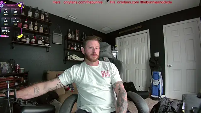 Snapshot of chillinthemosttt chatting on October 28, 2025, 3:22 pm chillinthemosttt online show from October 28, 2025, 3:22 pm