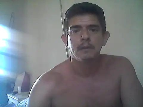 Snapshot of Marobronco chatting on June 30, 2026, 2:28 pm Marobronco online show from June 30, 2026, 2:28 pm