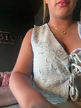 Sara Desire online show from March 18, 2026, 12:41 pm