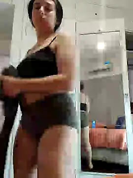 Snapshot of Bigyummmzul chatting on January 2, 2025, 5:24 am Bigyummmzul online show from January 2, 2025, 5:24 am