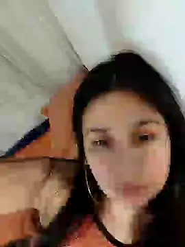 Snapshot of Bigyummmzul chatting on February 13, 2025, 6:37 pm Bigyummmzul online show from February 13, 2025, 6:37 pm