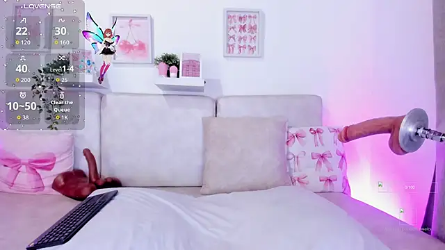 Snapshot of Malka_Burning chatting on November 16, 2025, 7:29 pm Malka Burning online show from November 16, 2025, 7:29 pm