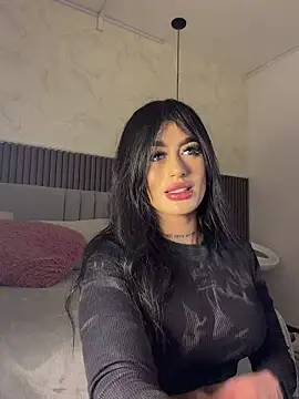 SOPHICARTERS online show from May 2, 2026, 3:28 pm