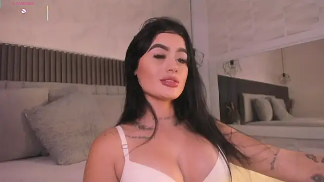 Snapshot of SOPHICARTERS chatting on November 27, 2025, 11:32 am SOPHICARTERS online show from November 27, 2025, 11:32 am