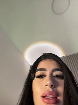 Snapshot of SOPHICARTERS chatting on November 30, 2025, 11:44 am SOPHICARTERS online show from November 30, 2025, 11:44 am