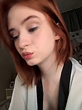 Snapshot of BridgetDay chatting on November 1, 2025, 3:13 am BridgetDay online show from November 1, 2025, 3:13 am