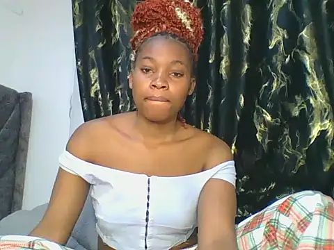 Snapshot of _Becky002 chatting on October 18, 2025, 3:47 pm Becky002 online show from October 18, 2025, 3:47 pm