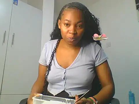  Becky002 online show from June 3, 2026, 10:27 am