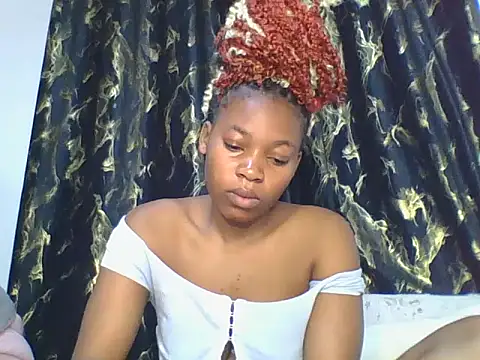 Snapshot of _Becky002 chatting on October 20, 2025, 11:22 am Becky002 online show from October 20, 2025, 11:22 am