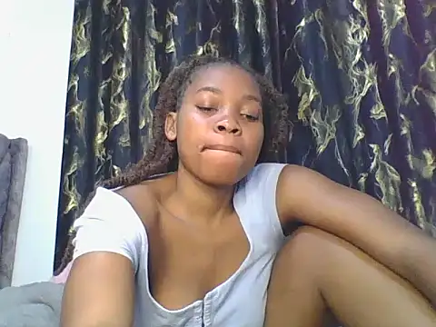 Snapshot of _Becky002 chatting on November 6, 2025, 7:12 am Becky002 online show from November 6, 2025, 7:12 am