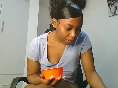 Becky002 online show from July 6, 2026, 10:33 am