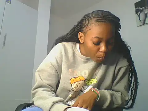  Becky002 online show from June 8, 2026, 1:33 pm