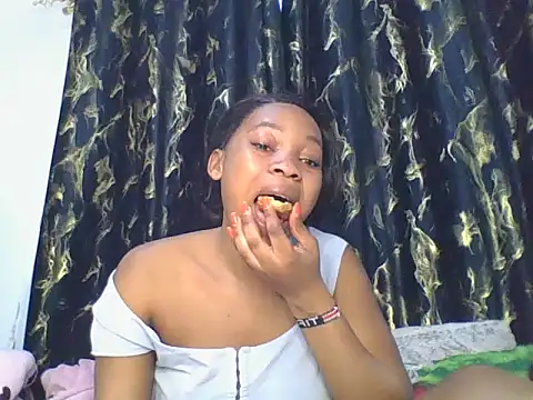 Snapshot of _Becky002 chatting on November 25, 2025, 8:25 am Becky002 online show from November 25, 2025, 8:25 am