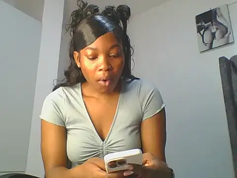 Snapshot of _Becky002 chatting on March 8, 2026, 9:12 am Becky002 online show from March 8, 2026, 9:12 am