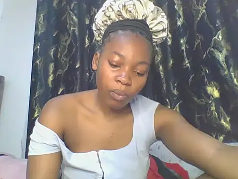 Snapshot of _Becky002 chatting on October 21, 2025, 9:41 am Becky002 online show from October 21, 2025, 9:41 am