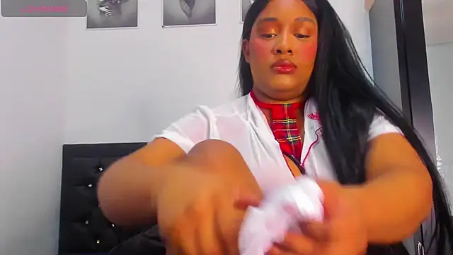 kriixtybrown online show from May 16, 2026, 7:46 pm