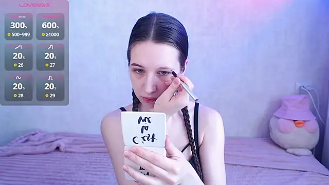 ur kitty   online show from February 15, 2026, 5:08 am