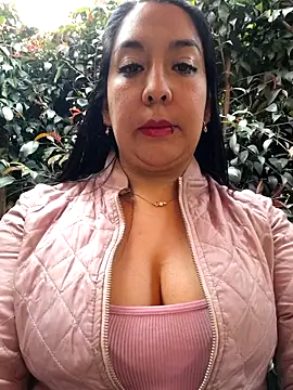 Snapshot of Bella_keny chatting on March 26, 2026, 7:01 pm Bella keny online show from March 26, 2026, 7:01 pm