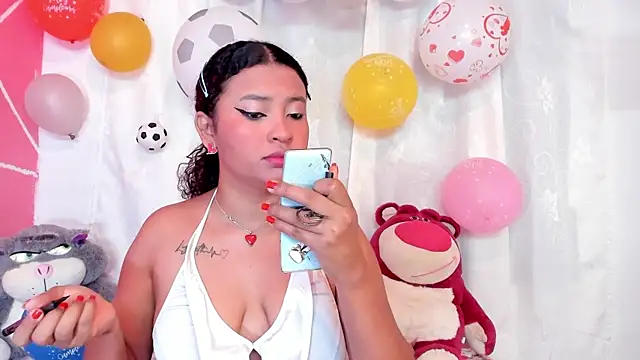 Snapshot of JessyZoe chatting on July 17, 2026, 4:04 pm JessyZoe online show from July 17, 2026, 4:04 pm