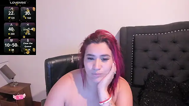 Snapshot of EmaGw chatting on November 23, 2025, 12:31 am EmaGw online show from November 23, 2025, 12:31 am