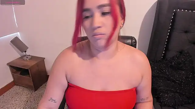 Snapshot of EmaGw chatting on November 28, 2025, 6:19 pm EmaGw online show from November 28, 2025, 6:19 pm