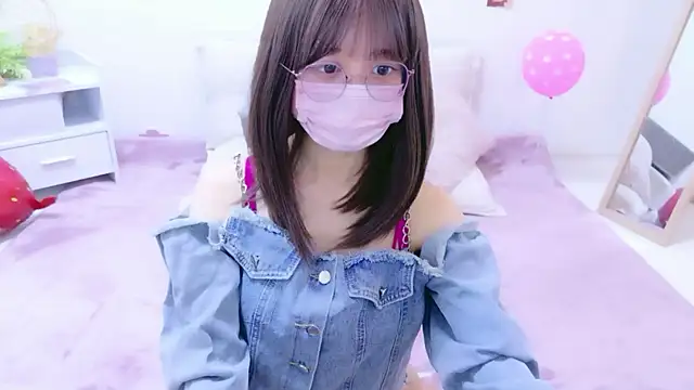 Snapshot of chihiro_ri chatting on May 8, 2026, 9:35 am chihiro ri online show from May 8, 2026, 9:35 am
