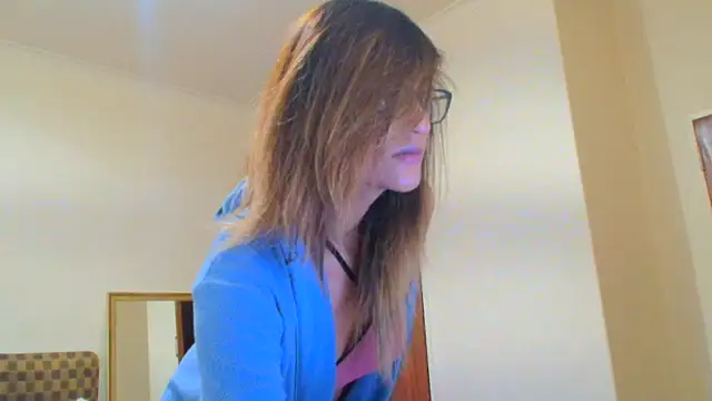 Snapshot of karmicQueen669 chatting on June 11, 2026, 5:15 am karmicQueen669 online show from June 11, 2026, 5:15 am