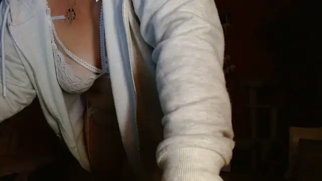 Snapshot of cruellaculdenfer67 chatting on June 9, 2026, 9:05 pm cruellaculdenfer67 online show from June 9, 2026, 9:05 pm