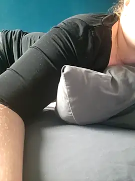 cruellaculdenfer67 online show from October 10, 2025, 8:48 am