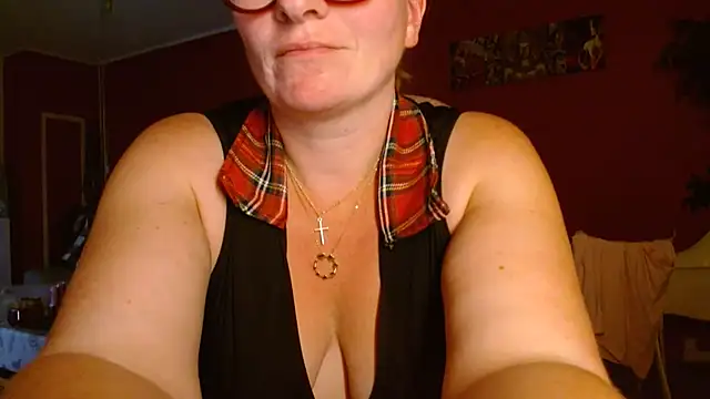 Snapshot of cruellaculdenfer67 chatting on July 7, 2026, 9:51 pm cruellaculdenfer67 online show from July 7, 2026, 9:51 pm