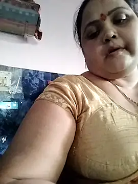 Kiyara7 online show from February 24, 2025, 10:37 am