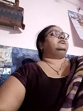 Kiyara7 online show from February 28, 2025, 3:59 pm