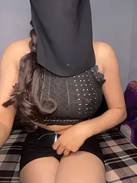 Snapshot of Jumanaa chatting on October 31, 2025, 9:22 pm Jumanaa online show from October 31, 2025, 9:22 pm