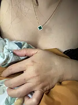 Snapshot of Julibeng chatting on January 21, 2025, 4:16 pm Julibeng online show from January 21, 2025, 4:16 pm