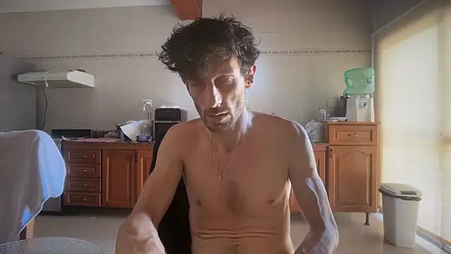 Snapshot of nicolaaaaas chatting on February 18, 2026, 2:46 pm nicolaaaaas online show from February 18, 2026, 2:46 pm