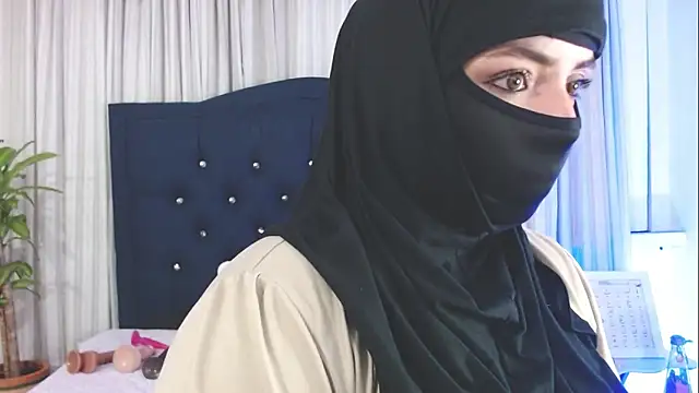 Uzra hayed online show from February 20, 2025, 1:57 am