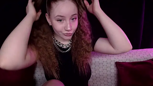 Snapshot of SindiWatsoon chatting on March 18, 2025, 1:44 pm SindiWatsoon online show from March 18, 2025, 1:44 pm