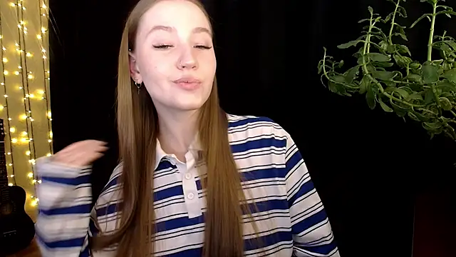 Snapshot of SindiWatsoon chatting on October 7, 2025, 11:33 am SindiWatsoon online show from October 7, 2025, 11:33 am